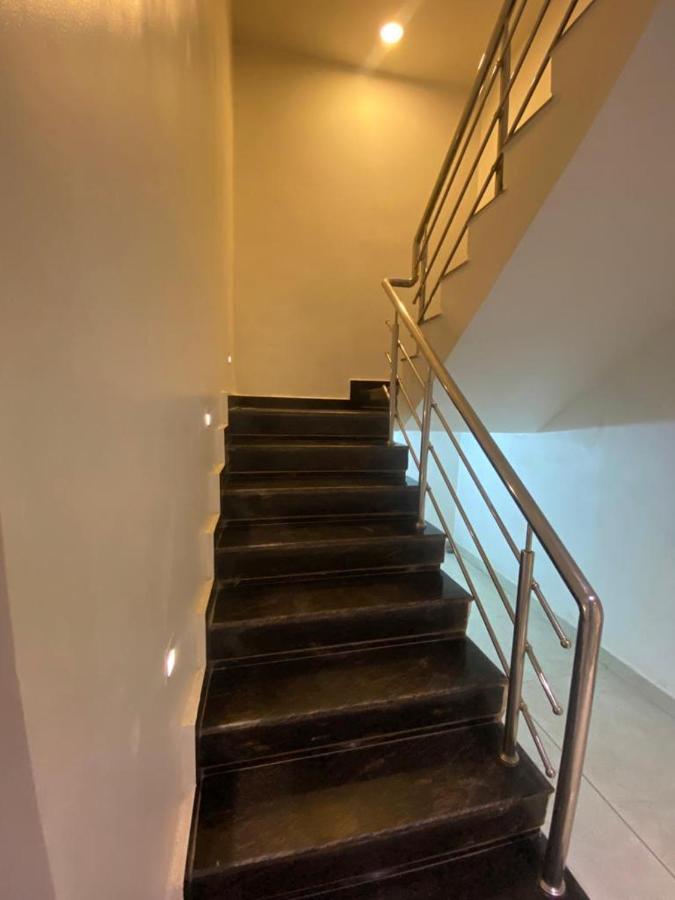 Hotel Raghupati Ayodhya Екстер'єр фото
